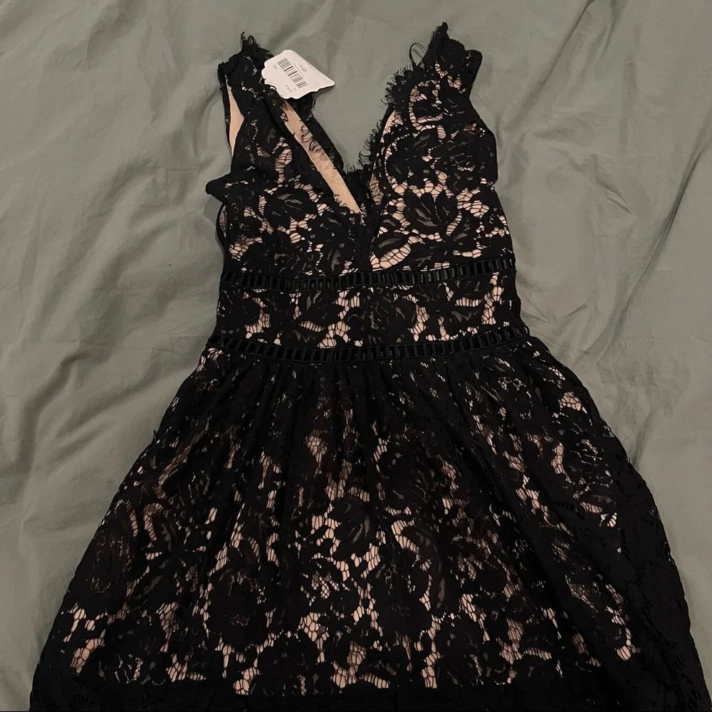 Black lace altard state mini dress - Picture 7 of 8